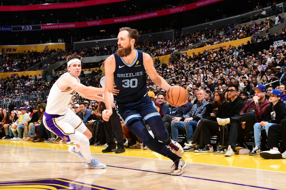 显得尤为特 显得尤为特