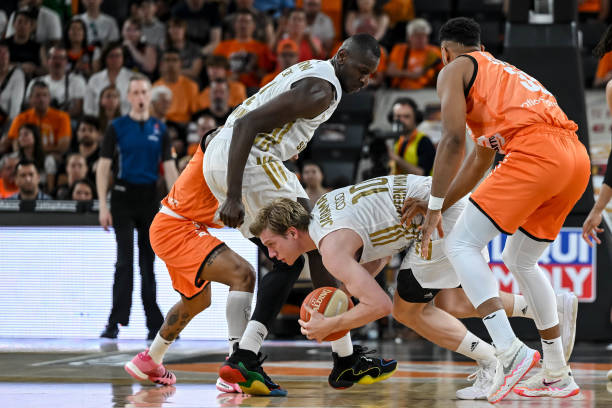 峰的老将智 峰的老将智