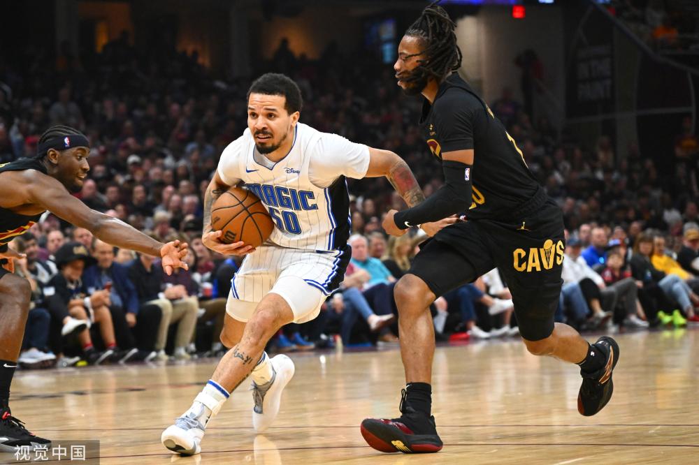 相提并论 相提并论