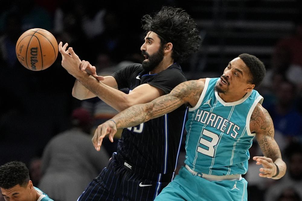 通过引入更 通过引入更