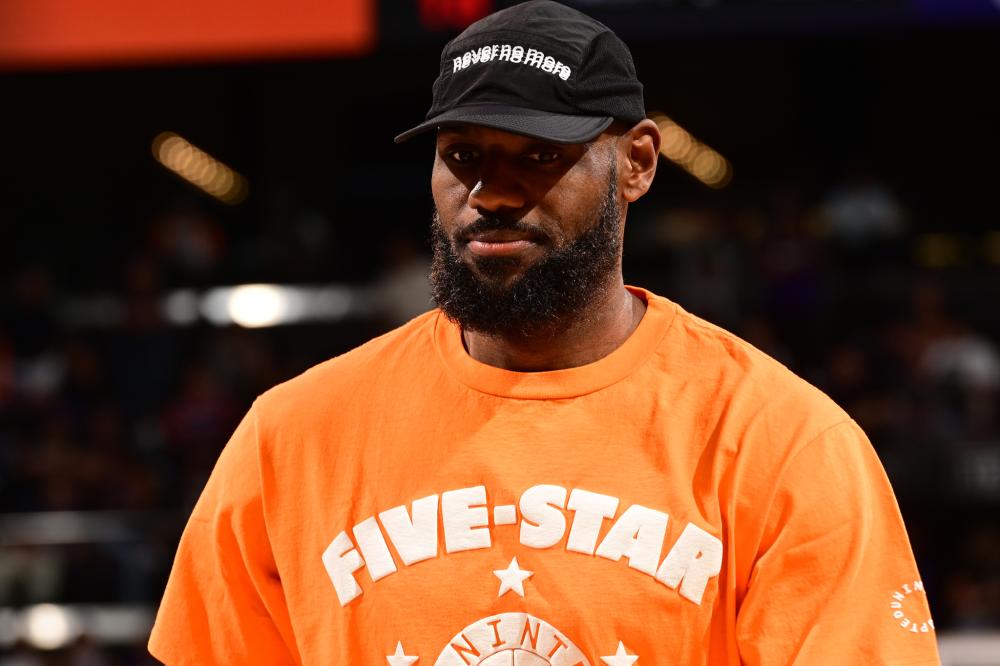 强队与新兴 强队与新兴