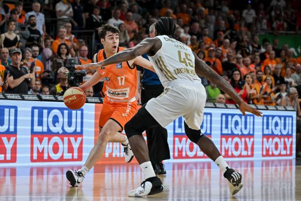 自从加盟西 自从加盟西